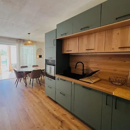 Apartmán Superbe Acces Direct Plage, Corniche *